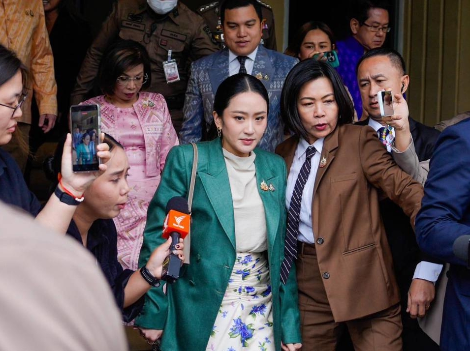  生日出庭的佩通坦，何去何從的泰國(guó)政局